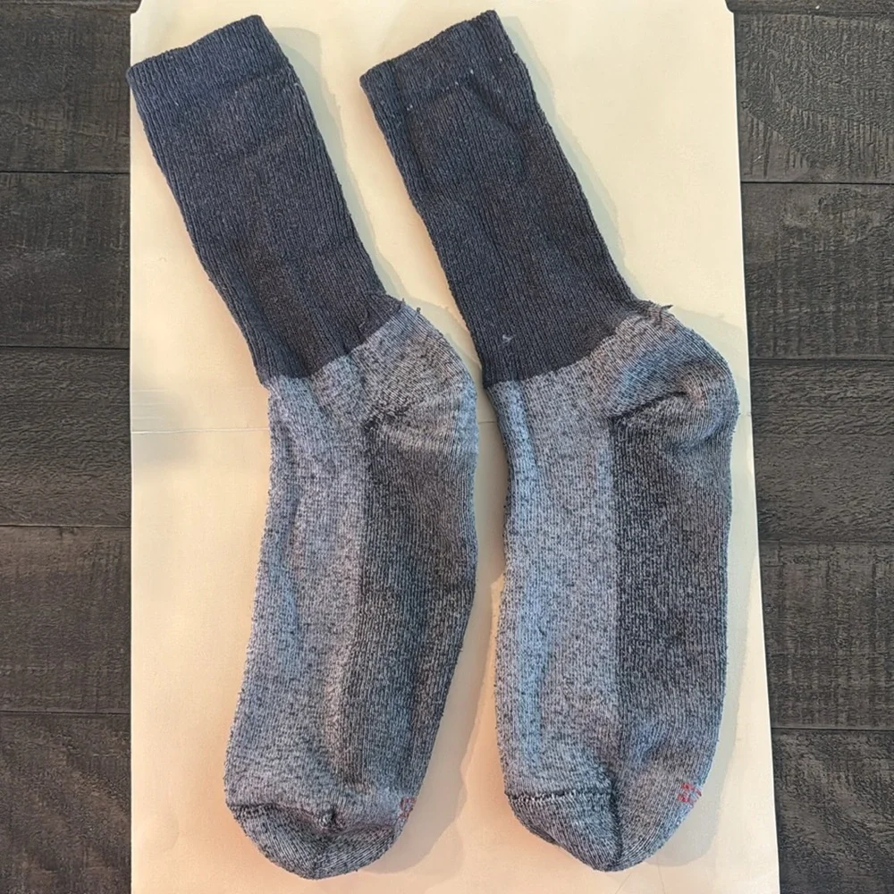 HANES Gray Men’s Crew Sock L Large Poly Cotton Blend $15 GUC